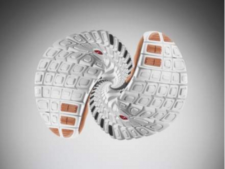 「ナイキフリーラン+」イメージ