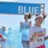 大阪府大阪市で、参加者がカラフルに変身する「The Color Run」を開催