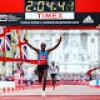ロンドン・マラソン、ケニアのキプチョゲが初優勝