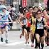 神戸マラソン 上位猛追、コスプレランナーは実力派